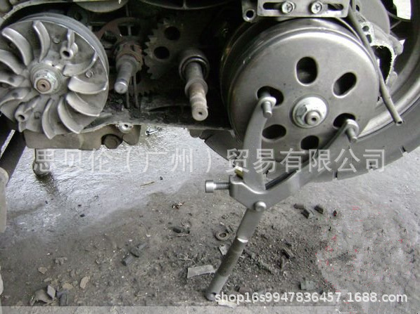 Y tipo volante pinza pedal motocicleta cinturón disco magnético motor tarjeta fija herramienta de reparación volante llave