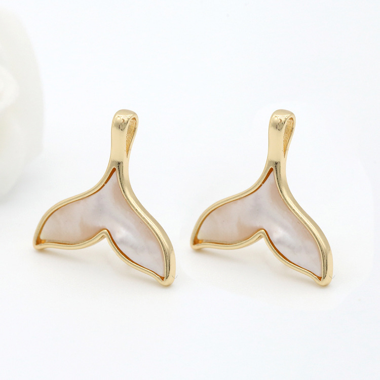 Simple Style Fish Tail Copper Plating Jewelry Accessories display picture 1