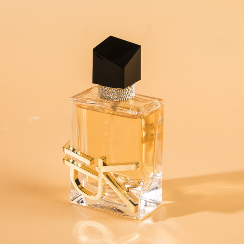 Cross-border supply source Xiaocheng Yixiang free women's perfume fresh and natural long-lasting eau de toilette