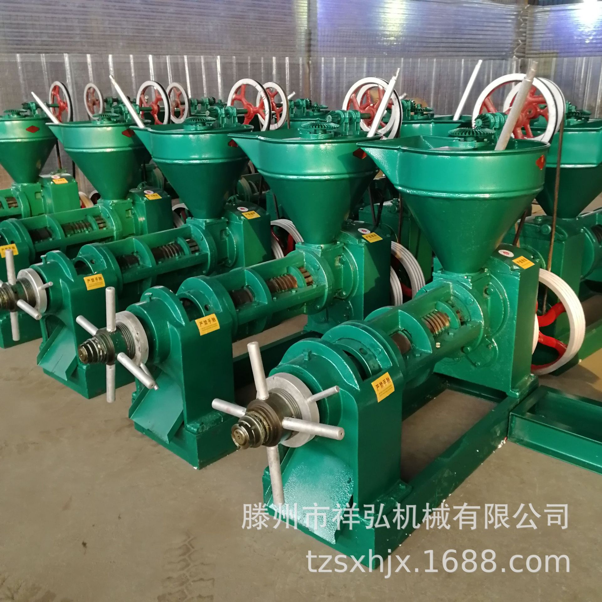 广州小型家用电榨油机  螺旋榨油机厂家   68型榨油机图片