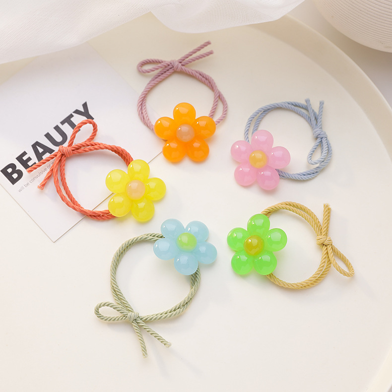 Korean Hair Scrunchies Simple And Lovely Five-color Petal Hair Circle Tie Hair Rope Ball Head Adult Hair Circle Wholesale Nihaojewelry display picture 4