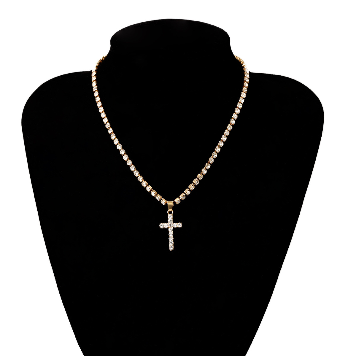 New Simple Item Decorated With Diamond Cross Short Clavicle Necklace Female display picture 1