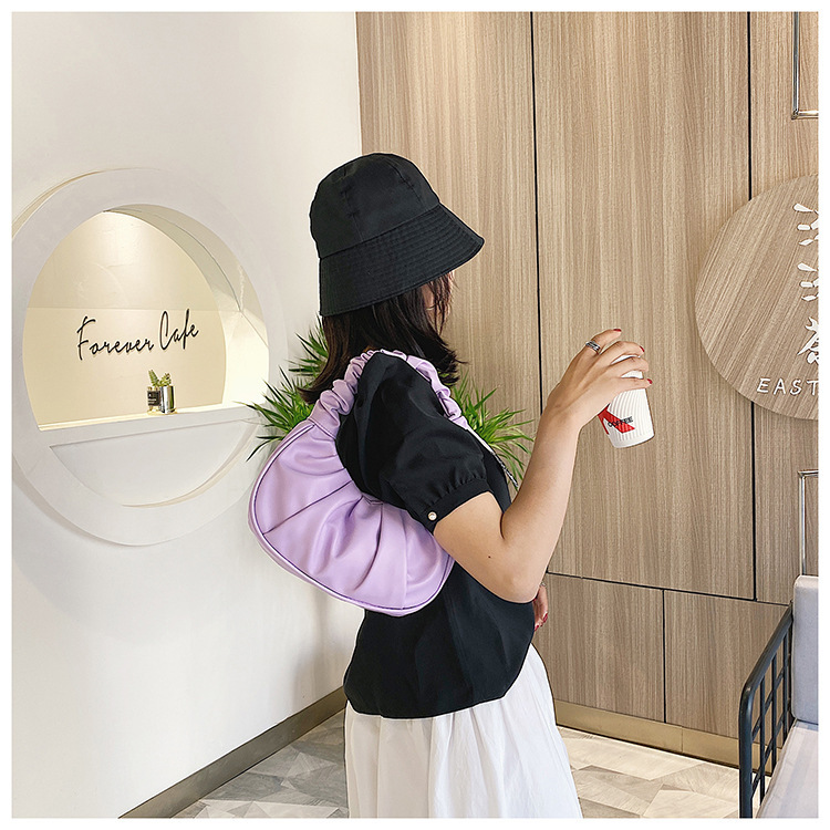 Women's Small All Seasons Pu Leather Solid Color Fashion Dumpling Shape Magnetic Buckle Underarm Bag display picture 59