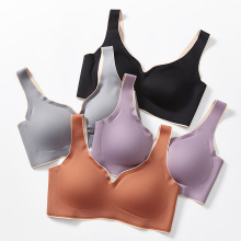 泰国乳胶无痕内衣女无钢圈聚拢运动瑜伽收副乳睡眠背心式撞色文胸