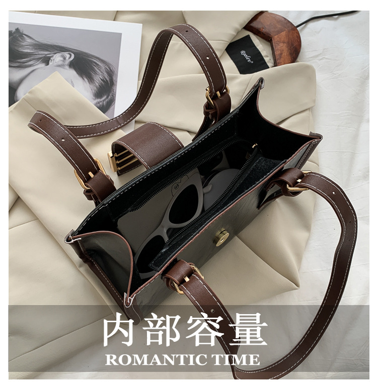 Autumn Small Square Retro Fashion One-shoulder Messenger Bag display picture 21