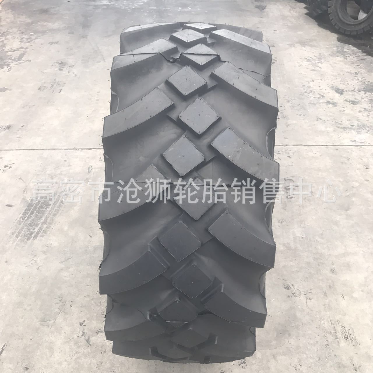 供应修井机轮胎445/65r22.5高空作业设备轮胎