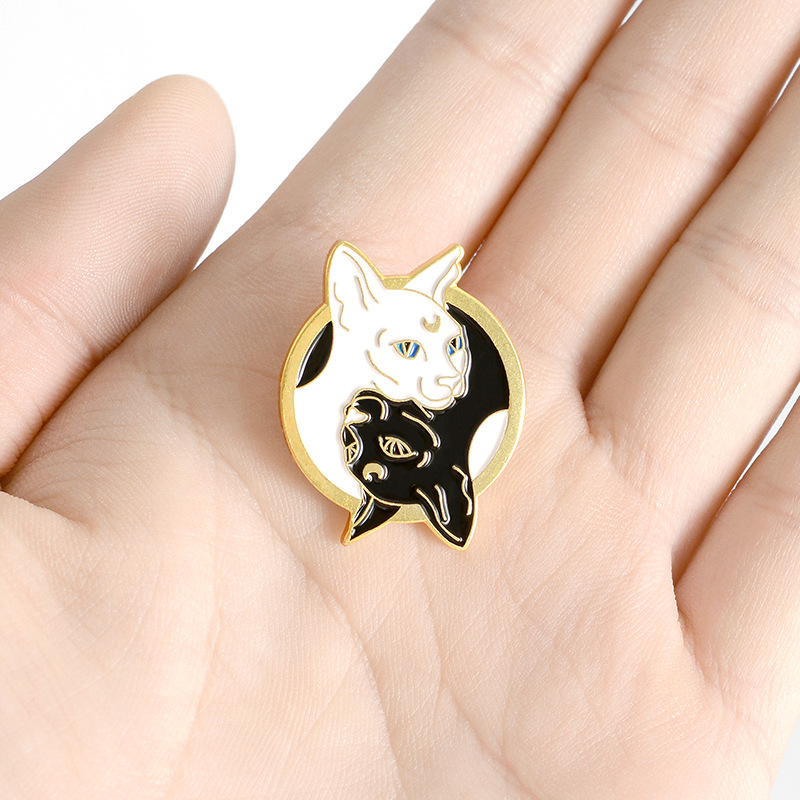 Fashion Cat Alloy Stoving Varnish Women's Brooches display picture 5