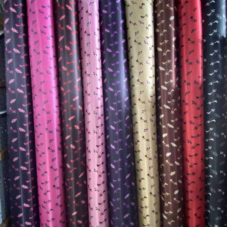 We have a large amount of color-printed, patterned and foamed fabric in stock. We are accepting wholesale of 100% polyester fabric and printed fabric for luggage detail image 5