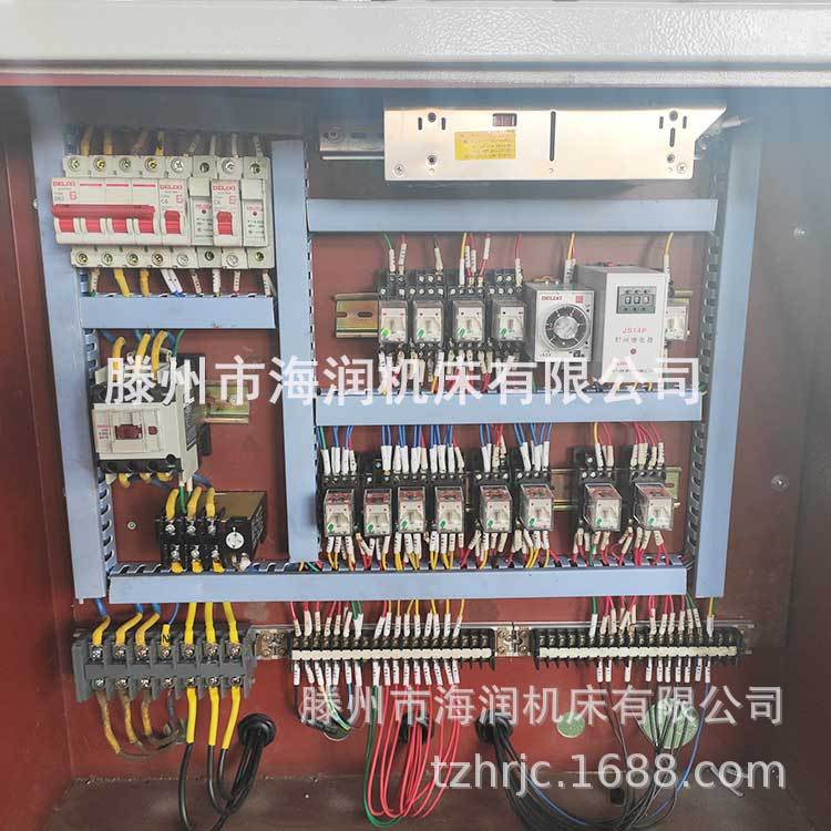 150T����C��Һѹ��    �ְ�У��ѹ����