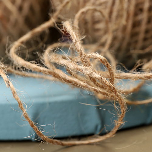 Factory direct sales 3 strands of photo wall decoration hemp rope textile accessories diy rope original color retro tag rope 50 meters