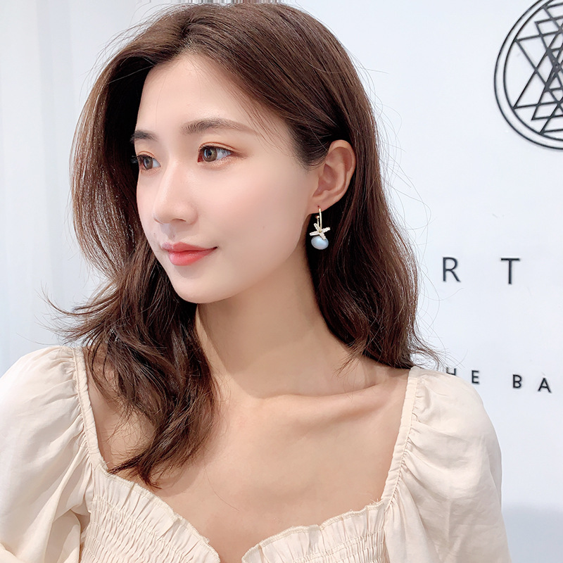 Korea S925 Silver Needle Semi-circular C-shaped Earrings Zircon Flower Earrings Fashion Pearl Earrings Wholesale Nihaojewelry display picture 21