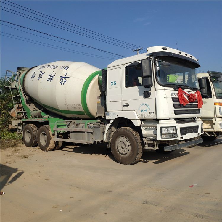Бетоносмеситель Синотрук Хово (Sinotruk Howo) 22м3 6x4