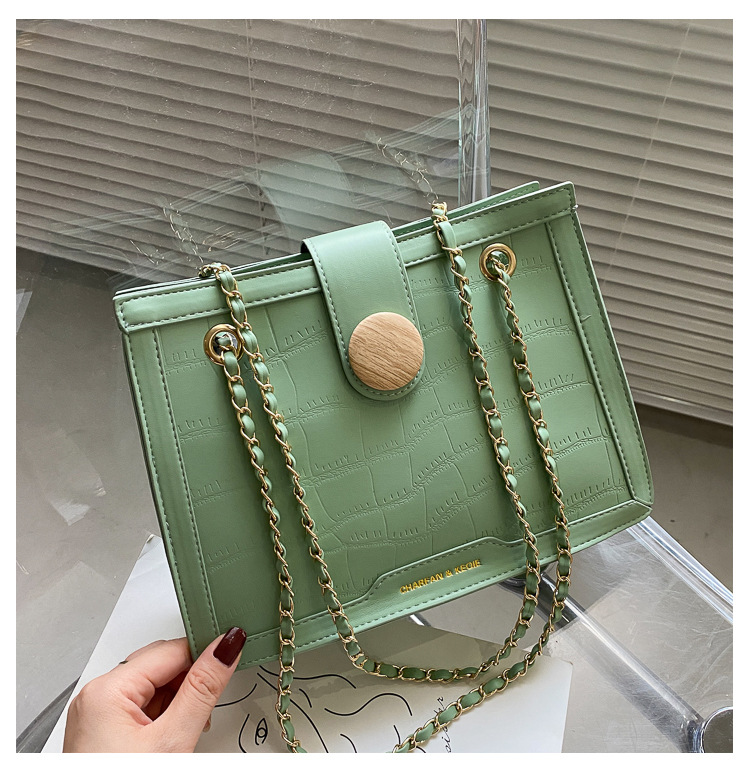 New  Trend Korean Fashion Chain Shoulder Wild Messenger Women's Small Square Bag display picture 8