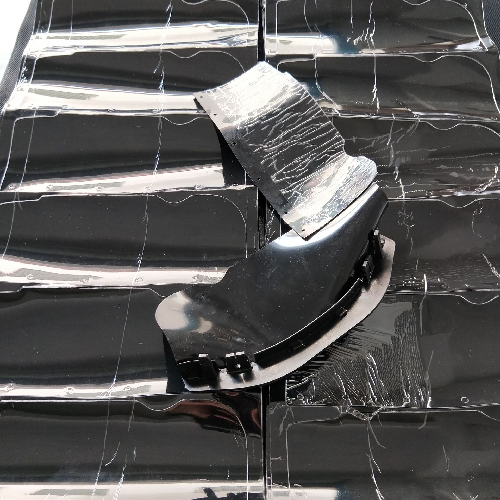 供应自粘硅胶垫 黑色硅胶脚垫 磨砂硅胶垫片