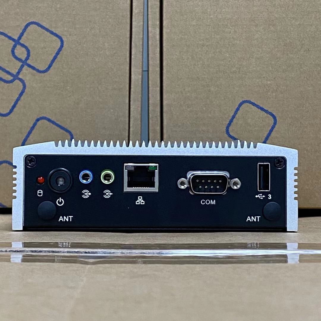 Advantech ARK-1123H-U0A3 Quad core J1900 Network port Fan Embedded system IPC computer HDMI