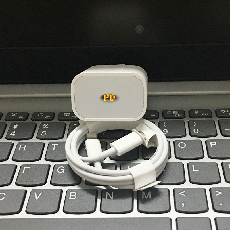 PD Charger 18W Fast charging TYPE-C turn Lightning Fast charge line PD Fast charging charge apply 11/XR