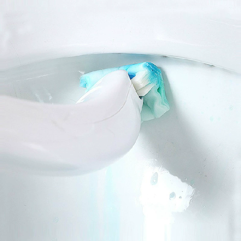 Disposable toilet, changeable brush