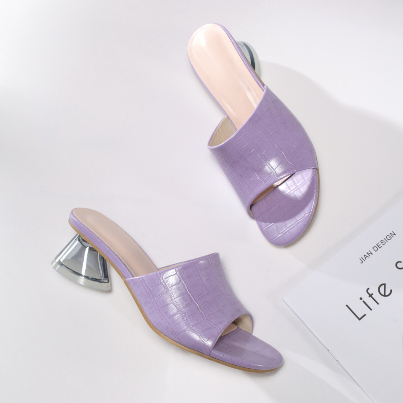 Crystal-heeled sandals Clear and stone-patterned square midheel slippers_voghion.com