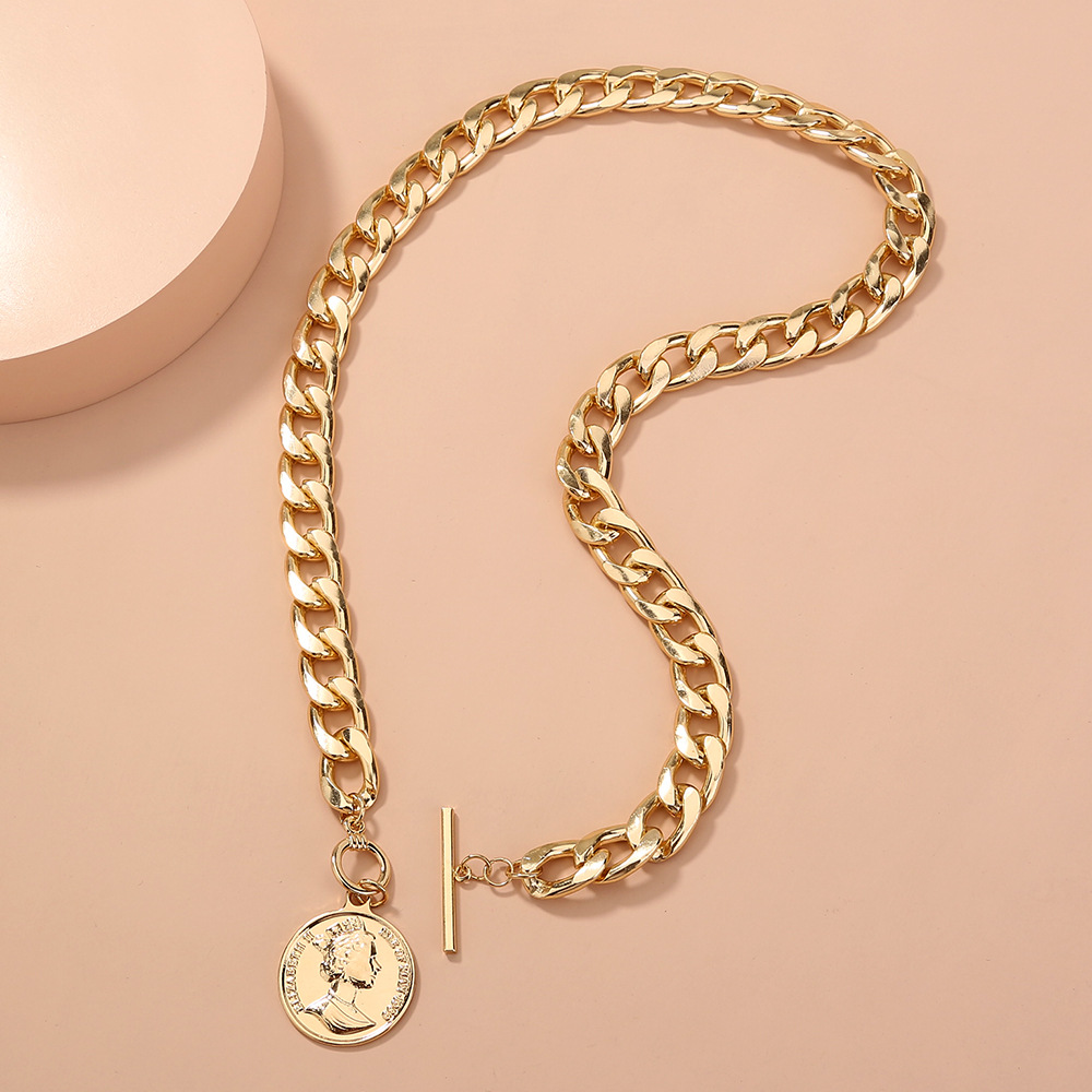 Fashion Thick Chain Exaggerated Round Portrait Tag T-buckle Alloy Necklace display picture 5