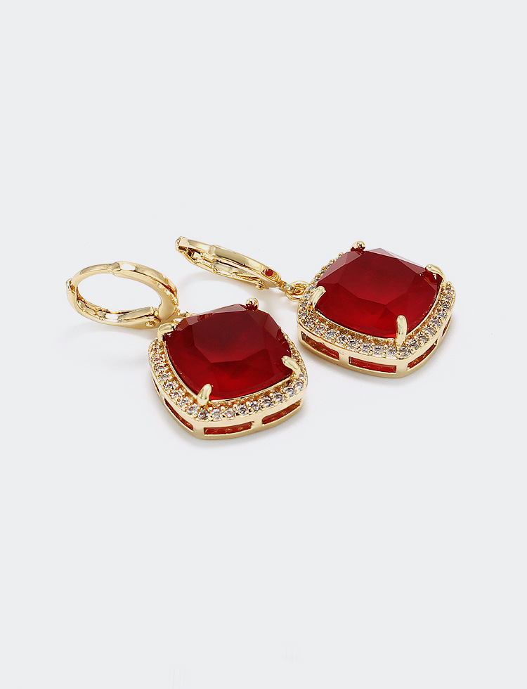 Fashion Simple Gold-plated Zircon Geometric Earrings Wholesale display picture 4