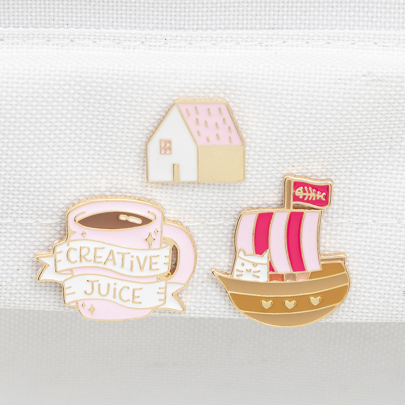 8g Weight No Inlaid Inlay Material Brooches Classification Anniversary, Business, Travel Occasion Alloy Material Cartoon Character Pattern Unisex Gender Stoving Varnish Design Fashion Style Fashion Pin Cartoon Character Alloy Stoving Varnish No Inlaid Unisex Brooches 6