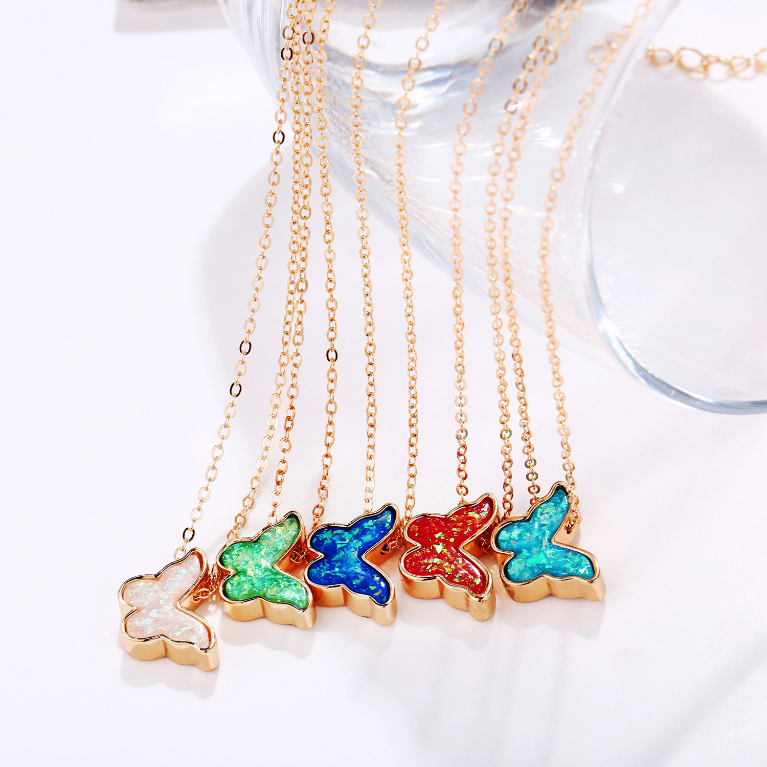 New Multicolor Butterfly Necklace Creative Retro Simple Color Alloy Clavicle Chain display picture 11