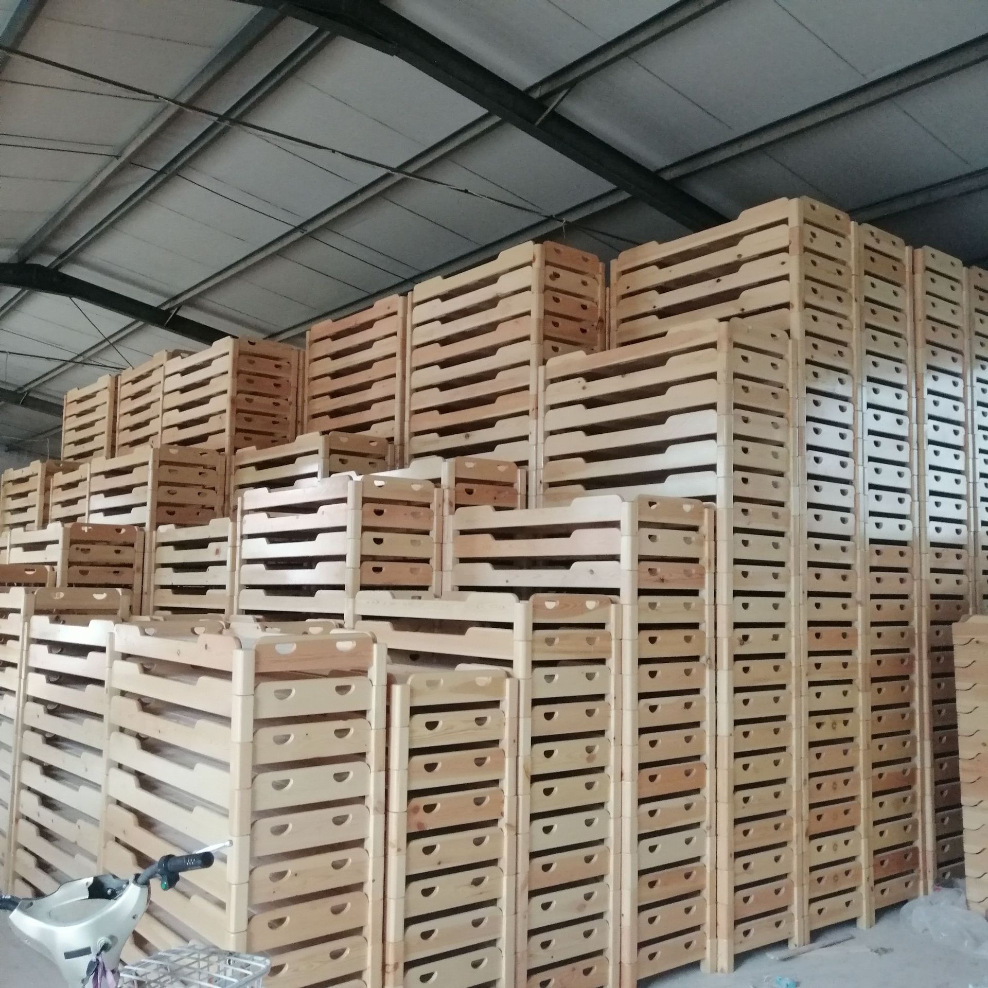 Kindergarten bed, noon bed, children's bed, kindergarten noon bed, solid wood, noon kindergarten, noon bed, solid wood square bed