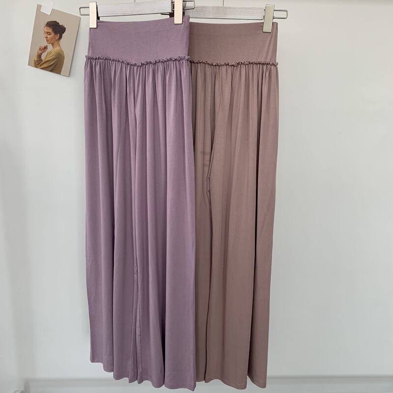 Copper Ammonia Silk Waist Pleated Wide Leg Pants Full Body Legs Below Chest Copper Ammonia Silk Waist Pleated Wide Leg Pants Full Body Legs Below Chest