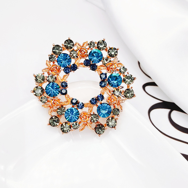 Colorful Crystal Wreath Brooch display picture 7
