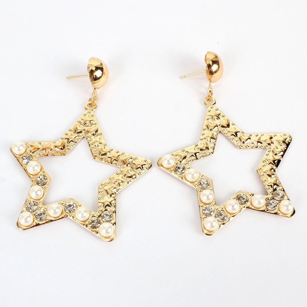 Personnalité Simple Creux Étoiles Diamant Boucles D'oreilles Mode Tempérament Sauvage Boucles D'oreilles En Gros Nihaojewelry display picture 3