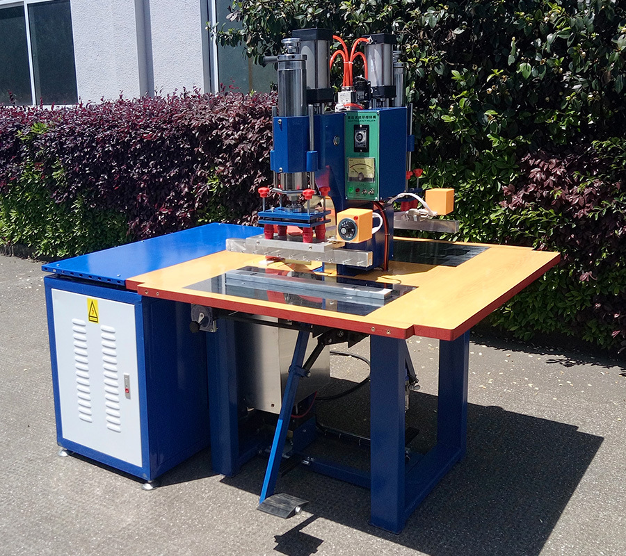 一次性雨衣拉链高周波热合机