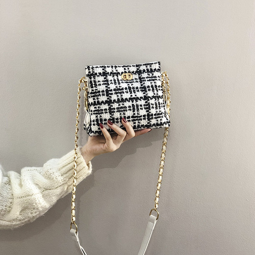 包包新款潮网红秋冬新款呢子女包时尚链条ins斜挎水桶包