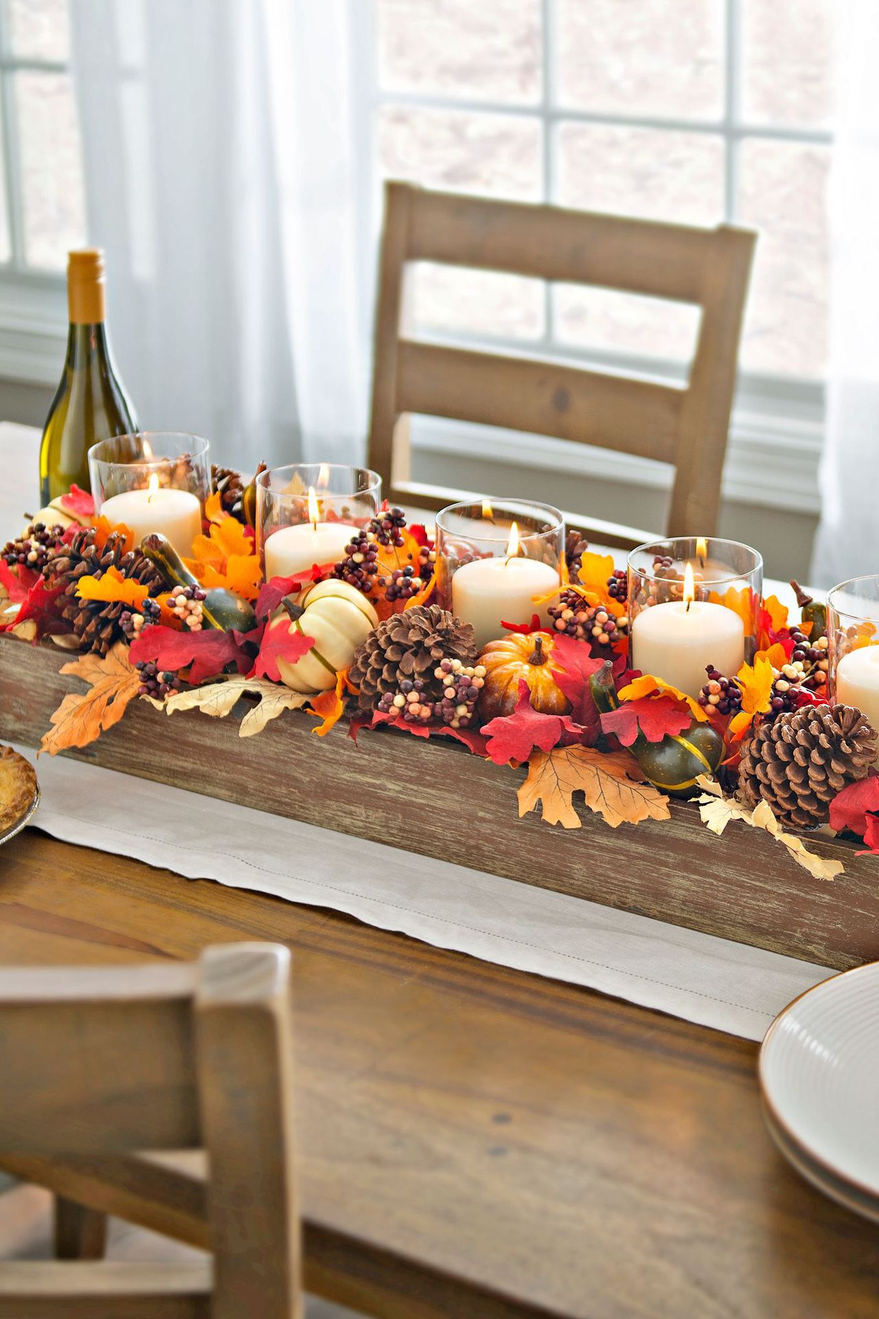 fall-centerpiece-candle-pineco