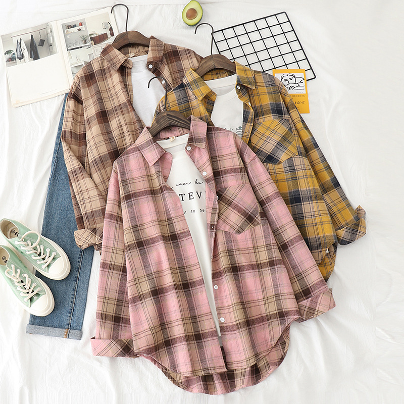 Spring 2020 new Plaid Shirt women's Retro loose long sleeve Hong Kong style design sense small base shirt coat