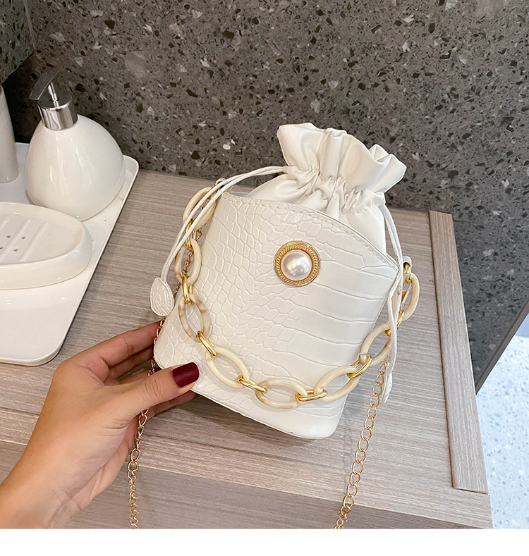 New Trendy Fashion All-match Portable Bucket Bag display picture 17