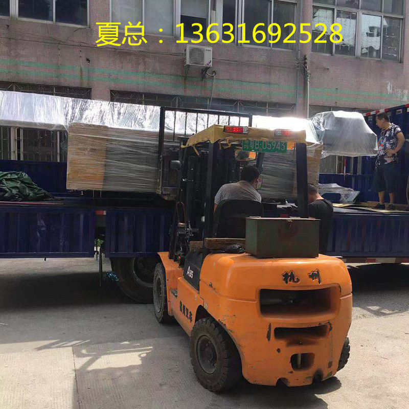 深圳专业生产理光G5喷头UV打印机厂家直销工业化高清UV平板喷绘机