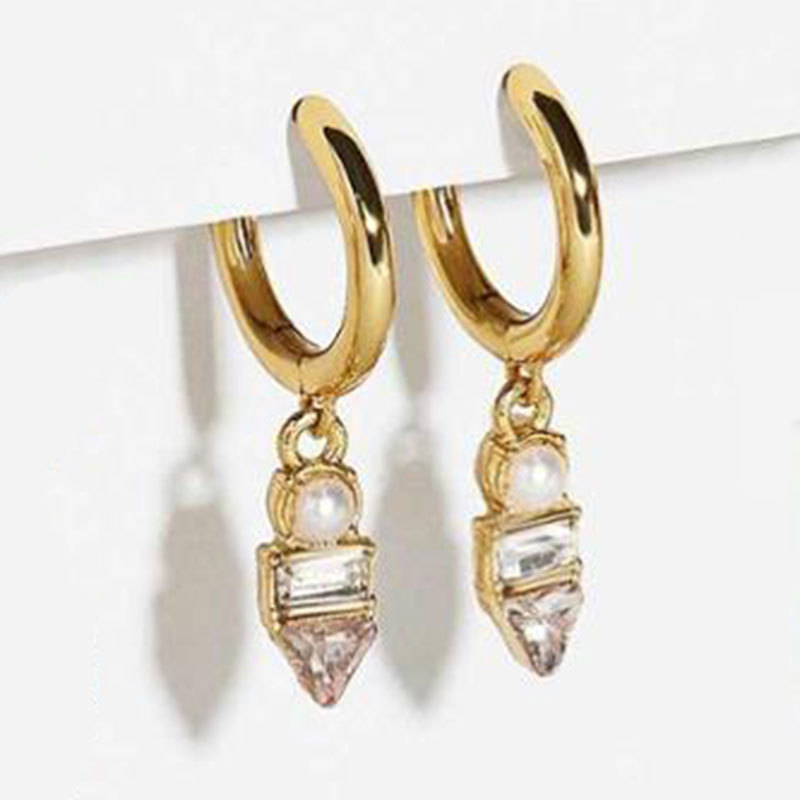 Wholesale Fashion Pin Butterfly Stars Moon Copper Buckle Earrings Set Nihaojewelry display picture 9