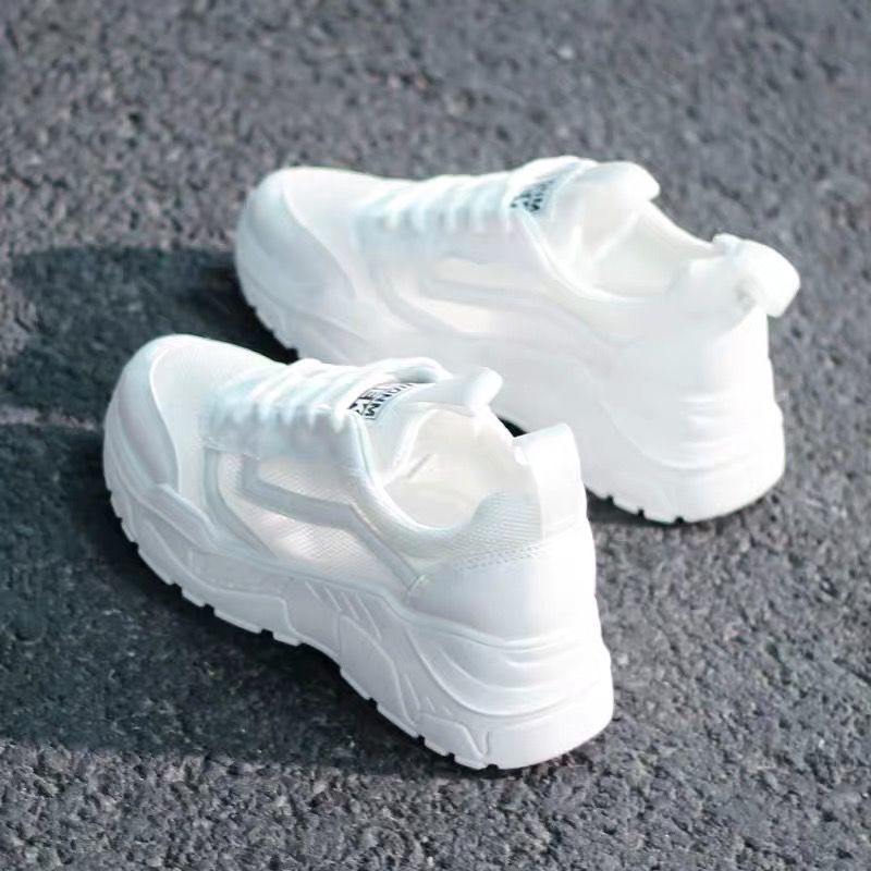 Summer fashionable breathable white sneakers