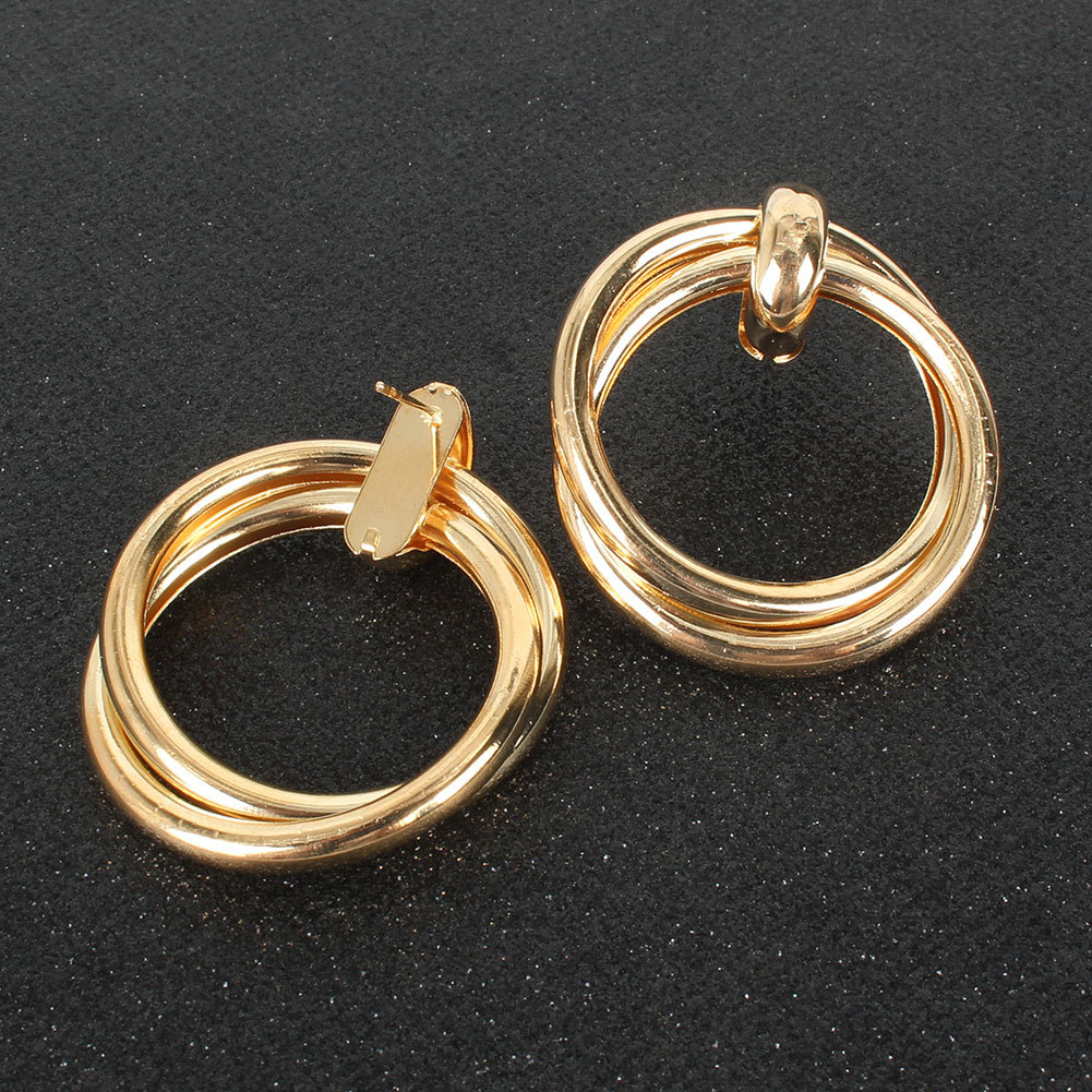 Simple Fashion Alloy Geometric Golden Retro Earrings For Women display picture 3