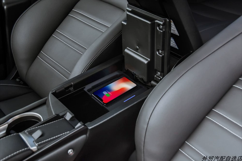 Для Lexus NX 2015-2017 автомобильное беспроводное зарядное устройство