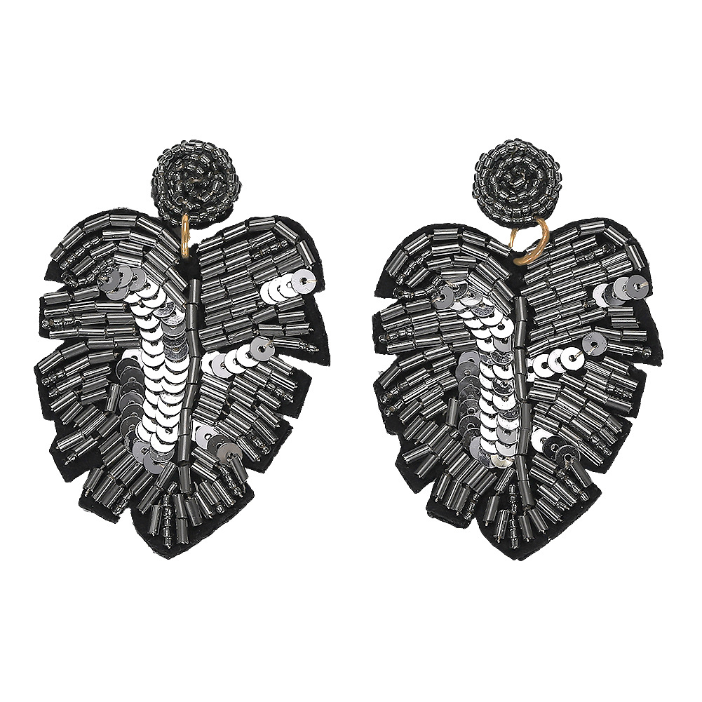 Fashion Exaggerated Hollow Leaves Long Earrings Simple Earrings Wholesale Nihaojewelry display picture 20