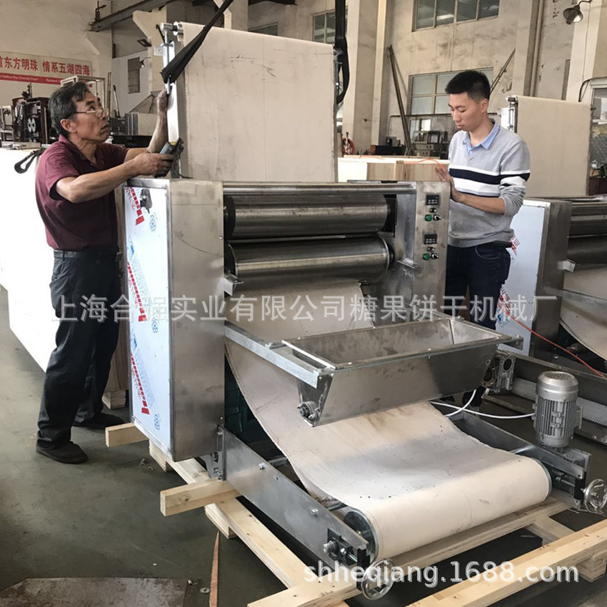 合强饼干撒布机 颗粒撒布机 上海饼干设备 合强饼干机械厂家供应