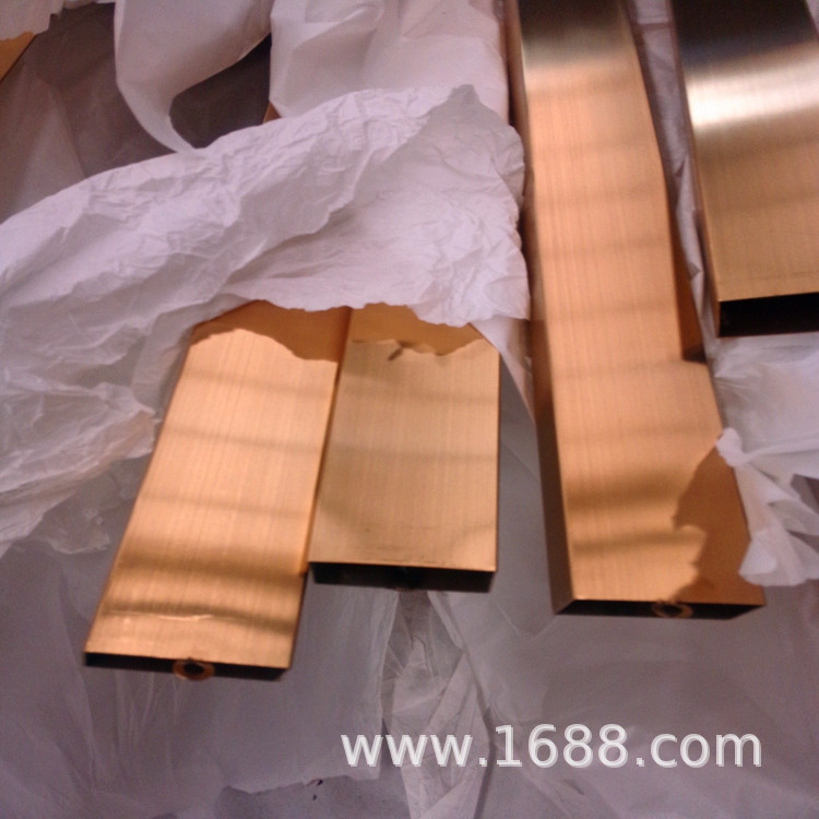 201拉丝玫瑰金不锈钢方管80*80 304镜面黑钛金圆通100*100 黄钛金