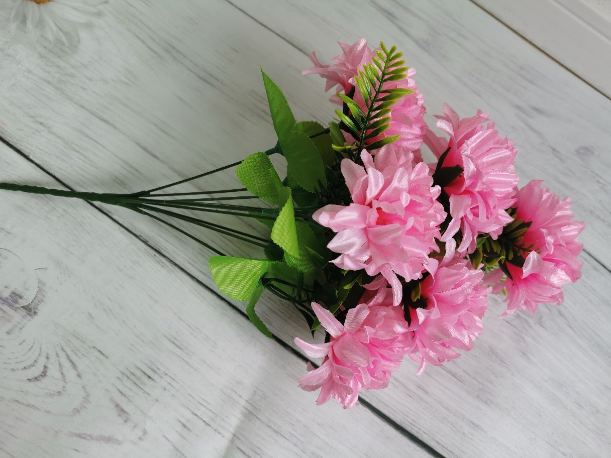 9 flores de crisantemo de ángulo agudo, tela de seda brillante, flores inmortales, arreglos de flores decorativas, flores Qingming, precios especiales