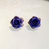 Fashionable retro elegant earrings, simple and elegant design, flowered