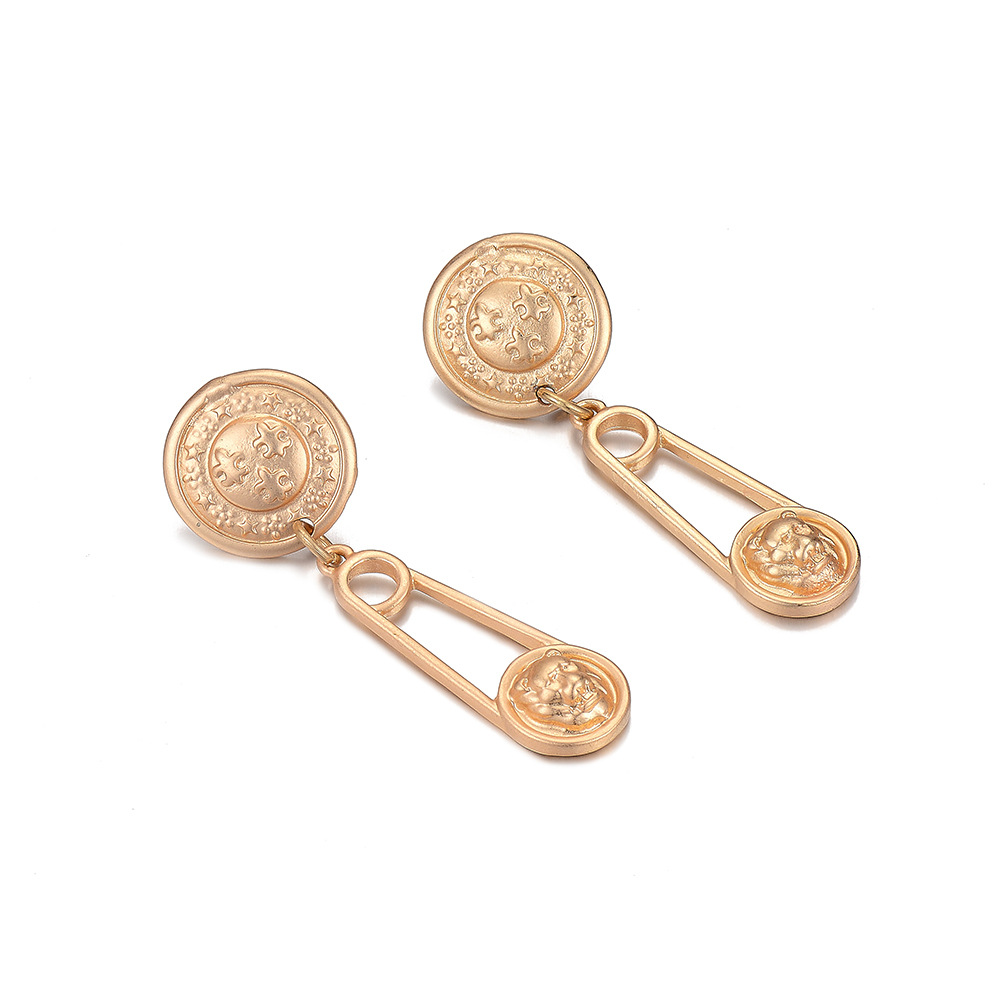 Hot Sale New S925 Silver Needle Geometric Alloy Lion Earrings Wholesale Nihaojewelry display picture 9