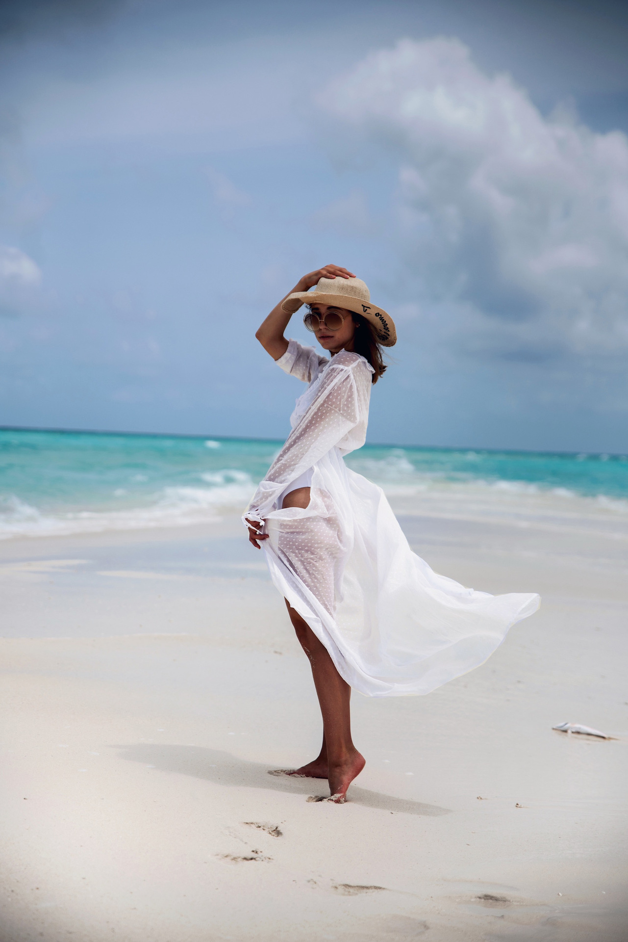 nouvelle mode sexy blanc jacquard point crme solaire cardigan vacances plage veste robe maillot de bain bikini en gros nihaojewelrypicture2