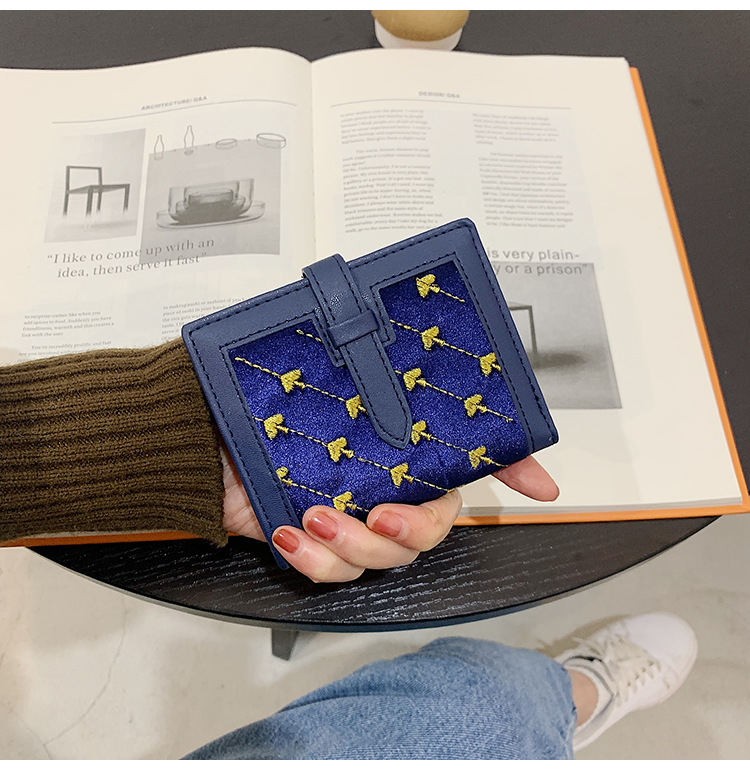 70% Off Short Style Wallet 2020 New Embroidered Student Wallet Short Folding Ladies Multifunctional Card Holder Wholesale display picture 48