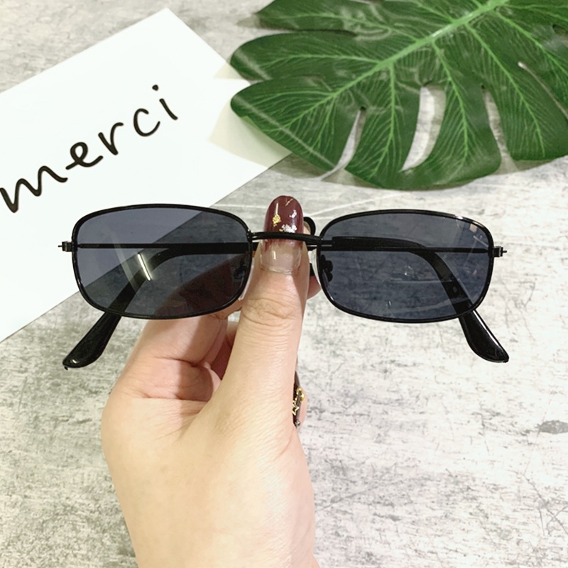 18g Weight Full Frame Glasses Structure Sunglasses Classification Hip-Hop Retro Punk Square PC UV400 Protection Square Full Frame Women's Sunglasses