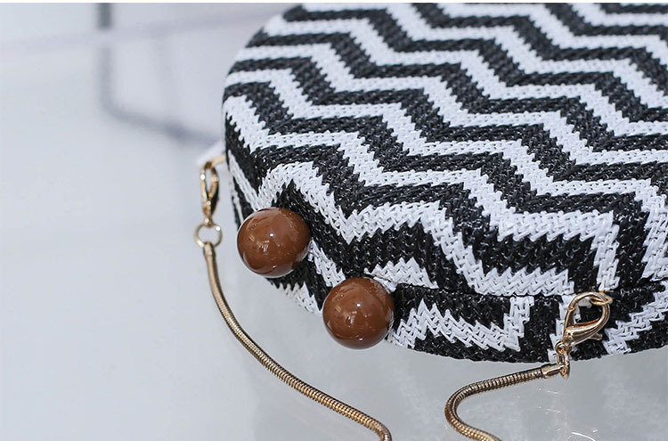 Women's Small Straw Stripe Vintage Style Lock Clasp Straw Bag display picture 3